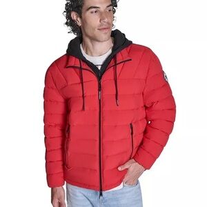Converse
Men's Lightweight Stretch Puffer Jacket